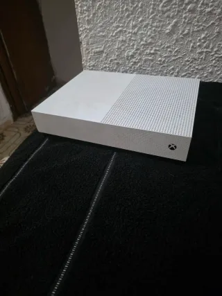 Xbox One S Blanca