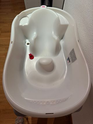 Bañera para bebé con soporte marca baby