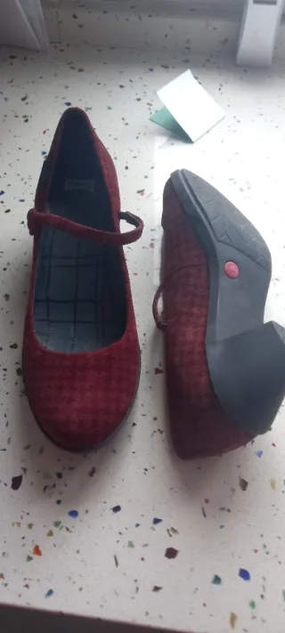 Zapatos Camper Mujer Talla 40 Rojo granate.