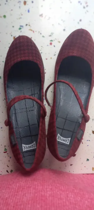 Zapatos Camper Mujer Talla 40 Rojo granate.