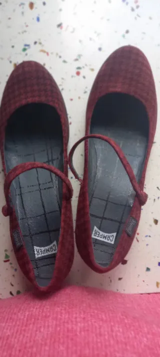 Zapatos Camper Mujer Talla 40 Rojo granate.