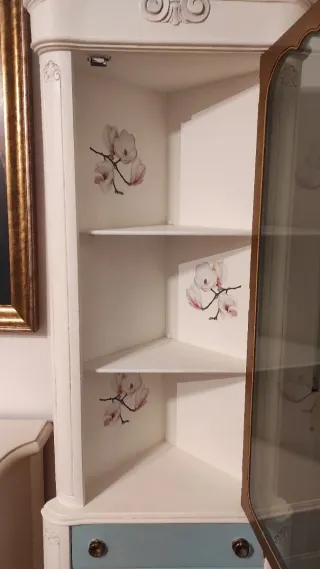 Mueble vitrina y aparador madera maciza