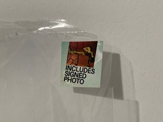 Taylor Swift The life of a showgirl CD firmado