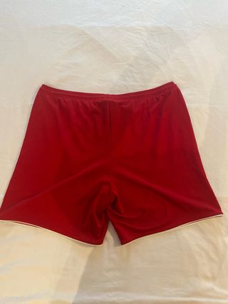 Pantalones cortos Adidas rojos