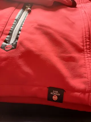 Chaqueta Softshell GEO-Norway Roja Talla L