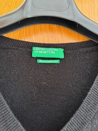 Jersey Benetton Negro de lana merino