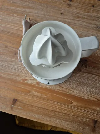 Exprimidor Eléctrico Braun Multiquick 3