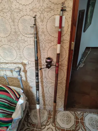 Cañas de pescar con carretes