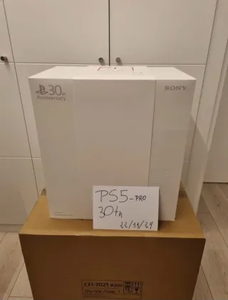 PlayStation Edición 30 Aniversario + Mando extra