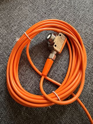 Sensor ultrasónico ifm UGT585 80-1200mm