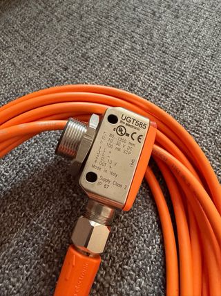 Sensor ultrasónico ifm UGT585 80-1200mm