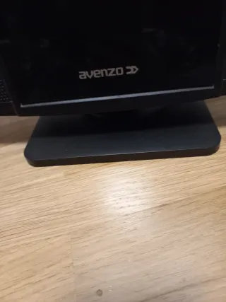 Equipo de música Avenzo negro con mando