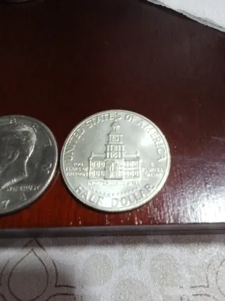 2 Monedas Conmemorativas USA 1776-1976 y Kennedy