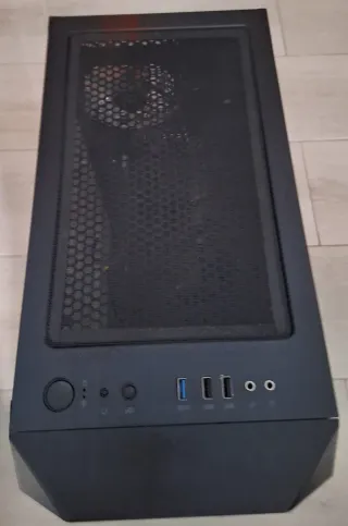 PC Sobremesa Negro RGB