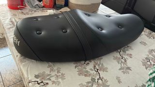 Asiento Royal Triumph Bonneville