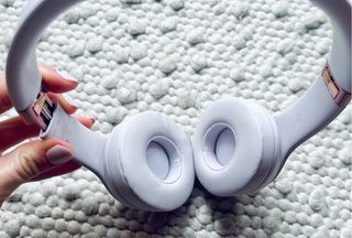 Auricolari wireless Beats Solo 4 Rosa Nube