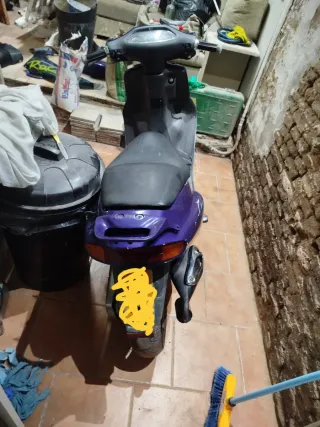 Moto Aprilia 50 Scooter