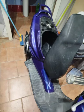 Moto Aprilia 50 Scooter