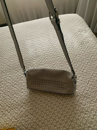 Bolso beige y gris poco usado