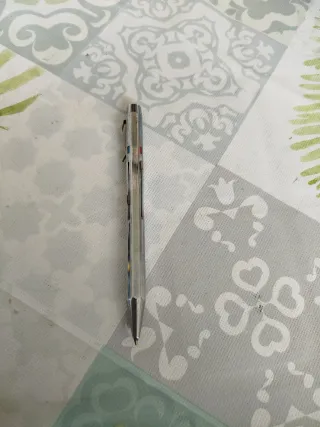 Bolígrafo alemán antiguo multicolor