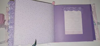 Album Scrapbooking rilegato e decorato a mano