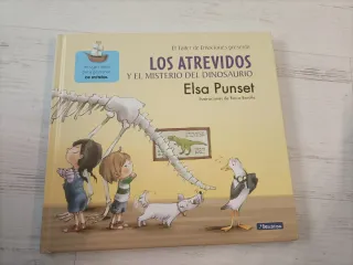 Los atrevidos y el misterio del dinosaurio