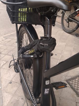 Bicicleta Eléctrica Negra marca Zoomo