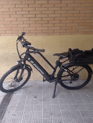 Bicicleta Eléctrica Negra marca Zoomo