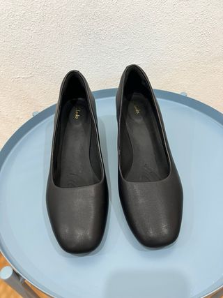 Zapatos de tacón Clarks negros piel