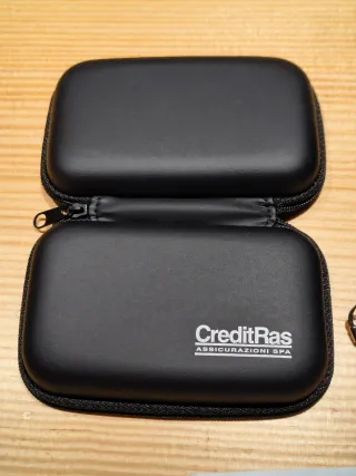 Power bank e USB auto e caricabatteria.