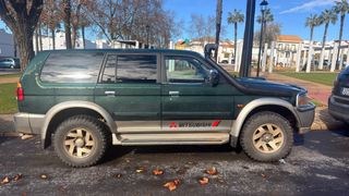 Mitsubishi Montero 2003