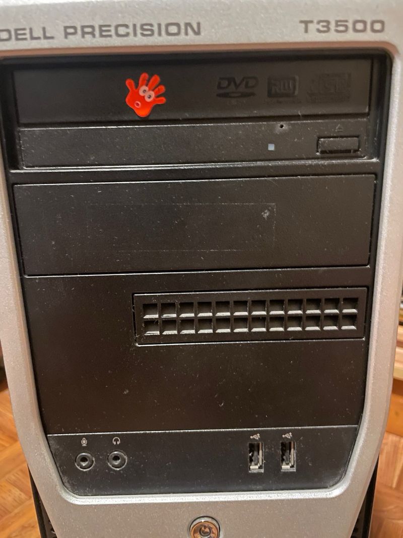 Dell Precision 3500 12GB RAM Nvidia Quadro 2000 afbeelding 2