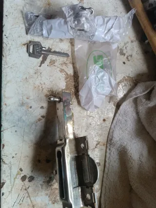 Cerradura de sobreponer