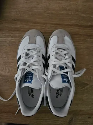 Adidas Samba Blancas y Negras