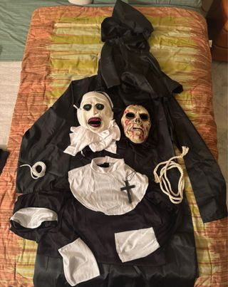 Costume Halloween da Suora e Zombie