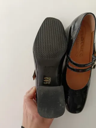 Zapatos con tacón de piel