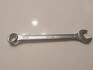 Llave combinada de 24mm