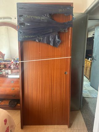 Puerta blindada 3 puntos de anclaje