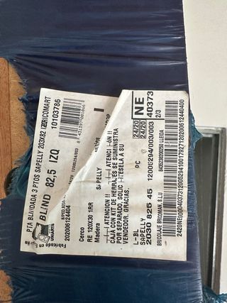 Puerta blindada 3 puntos de anclaje