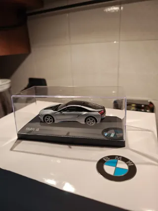 Modellino BMW i8