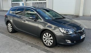 Opel Astra 2011