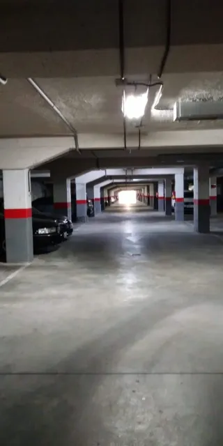 Alquiler plaza de garaje, urbanización Paris N°2.