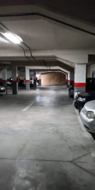 Alquiler plaza de garaje, urbanización Paris N°2.