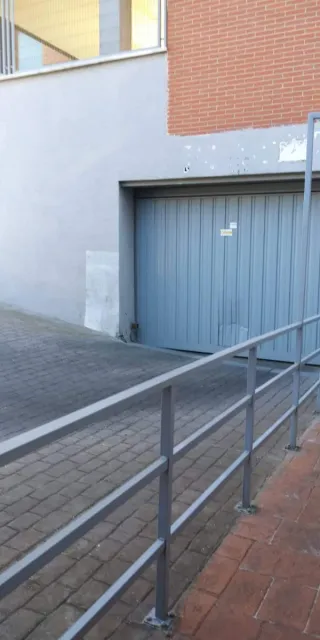 Alquiler plaza de garaje, urbanización Paris N°2.