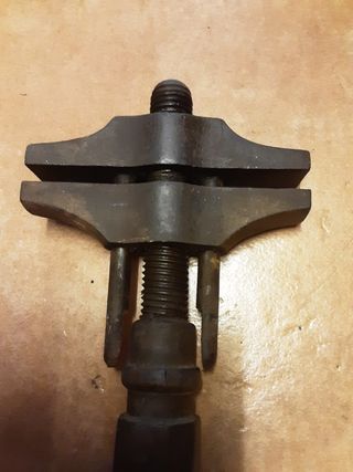 Llave inglesa antigua