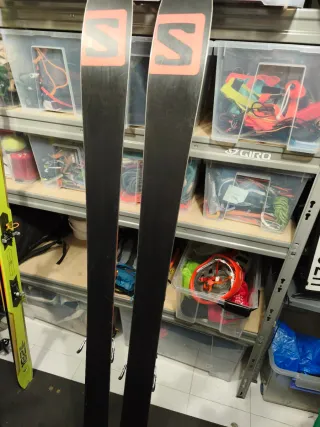 Esquís Freeride Salomon QST 98