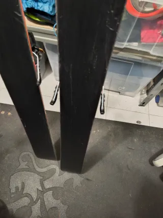 Esquís Freeride Salomon QST 98