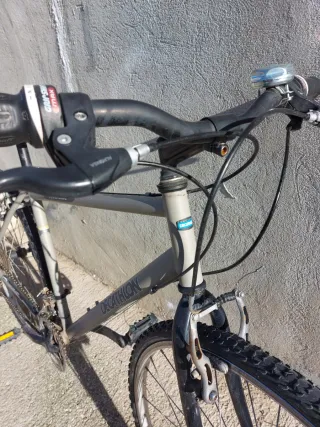Bicicleta Decathlon Carretera Gris