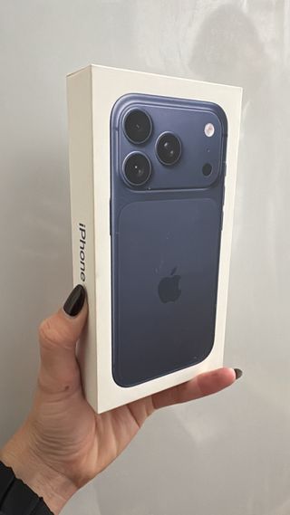 iPhone 17 pro Azul 256 GB Caja
