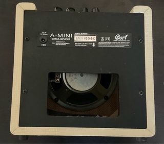 Amplificador Cort A-MINI para guitarra acústica